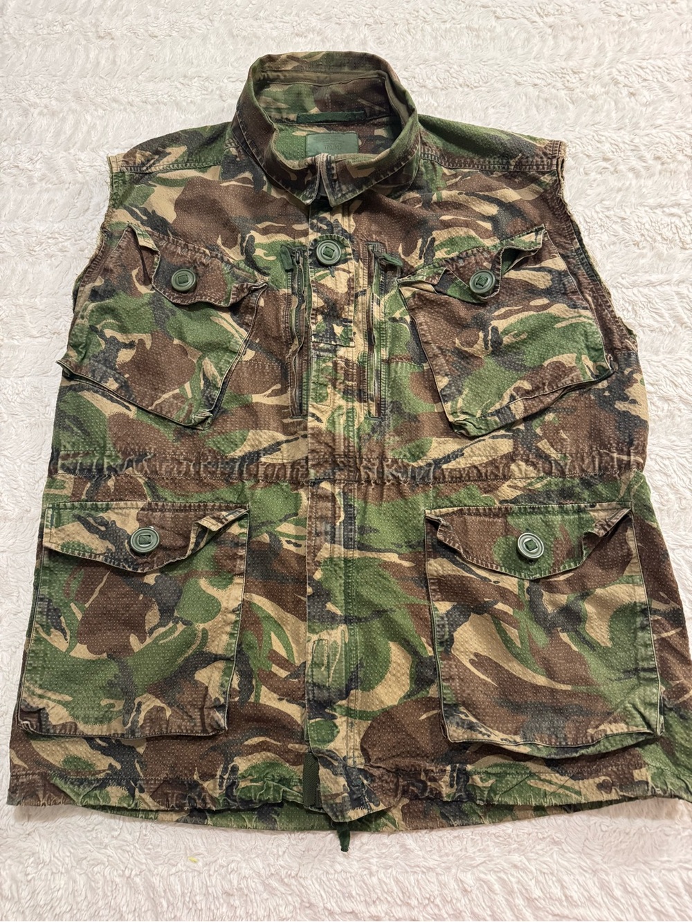 Vintage 80s British Army DPM Camo distressed Utility Vest XL Gorpcore Military